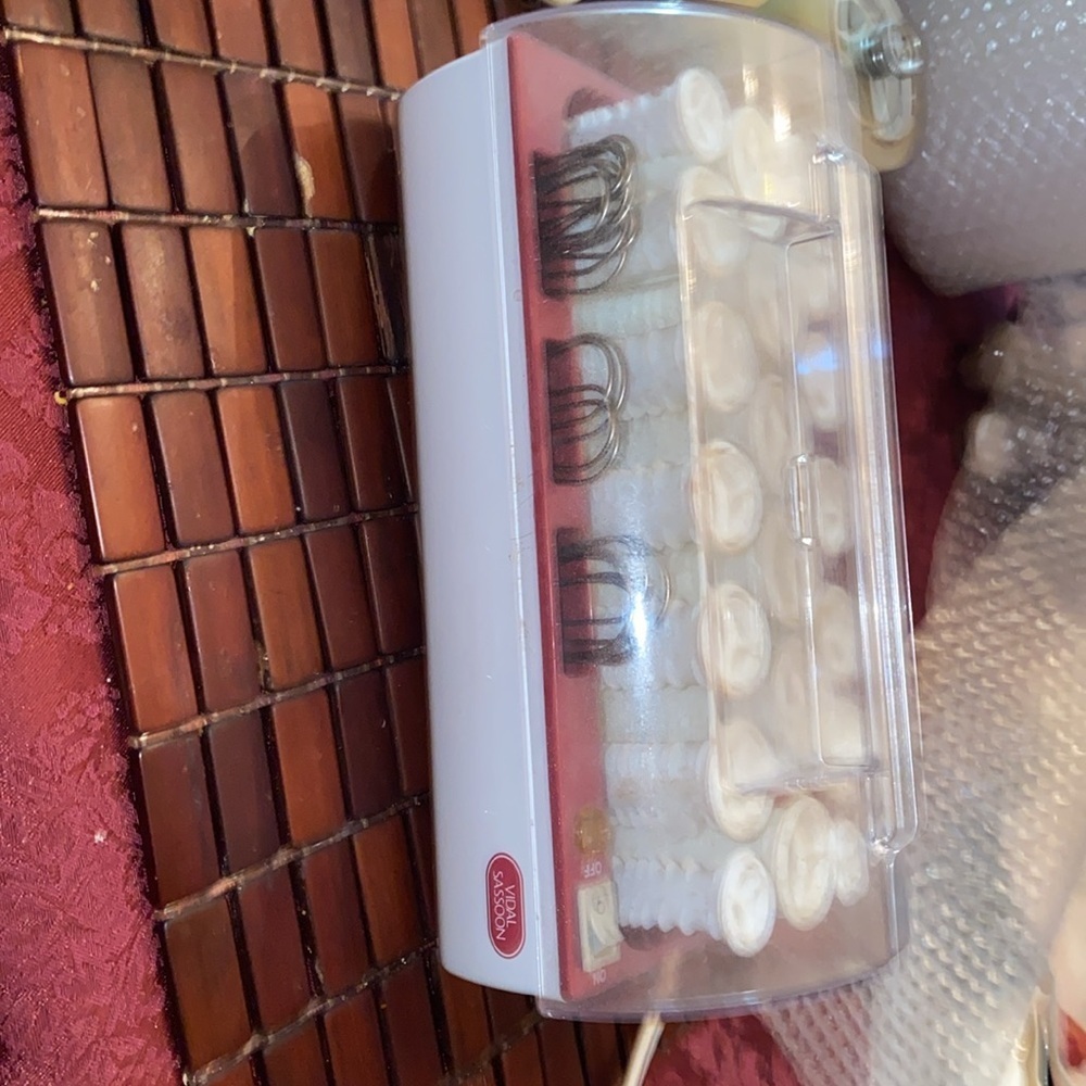 BX49 Vidal Sassoon Hairsetter 20 Hot Rollers Curlers Set with 19 Clips - TESTED - Picture 2 of 3